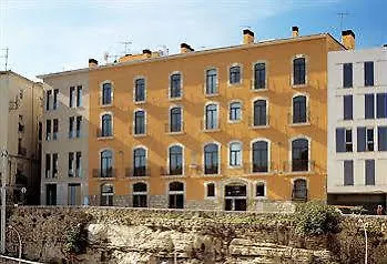 Urbi Hotel 3*