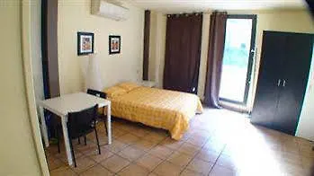Hotel Urbi 3*