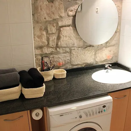 Urbi Hotel 3*